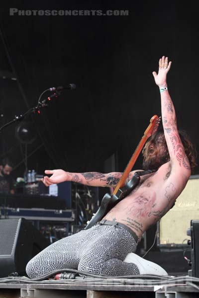 BIFFY CLYRO - 2014-07-06 - BELFORT - Presqu'ile du Malsaucy - Simon Alexander Neil